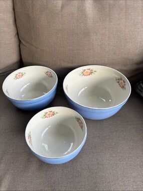 Hall Vintage Floral Blue Mixing Bowls - Set of 3